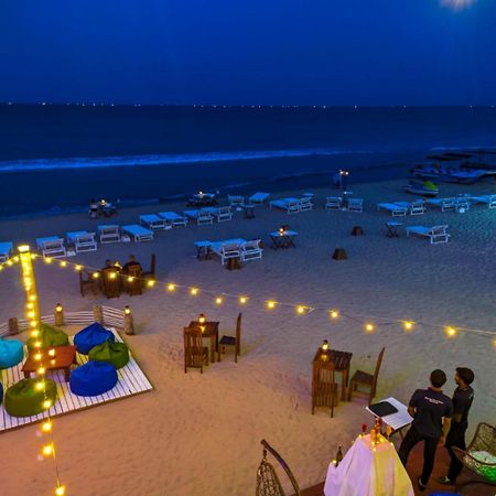 Blue Sand Beach Resort Trincomalee Bagian luar foto