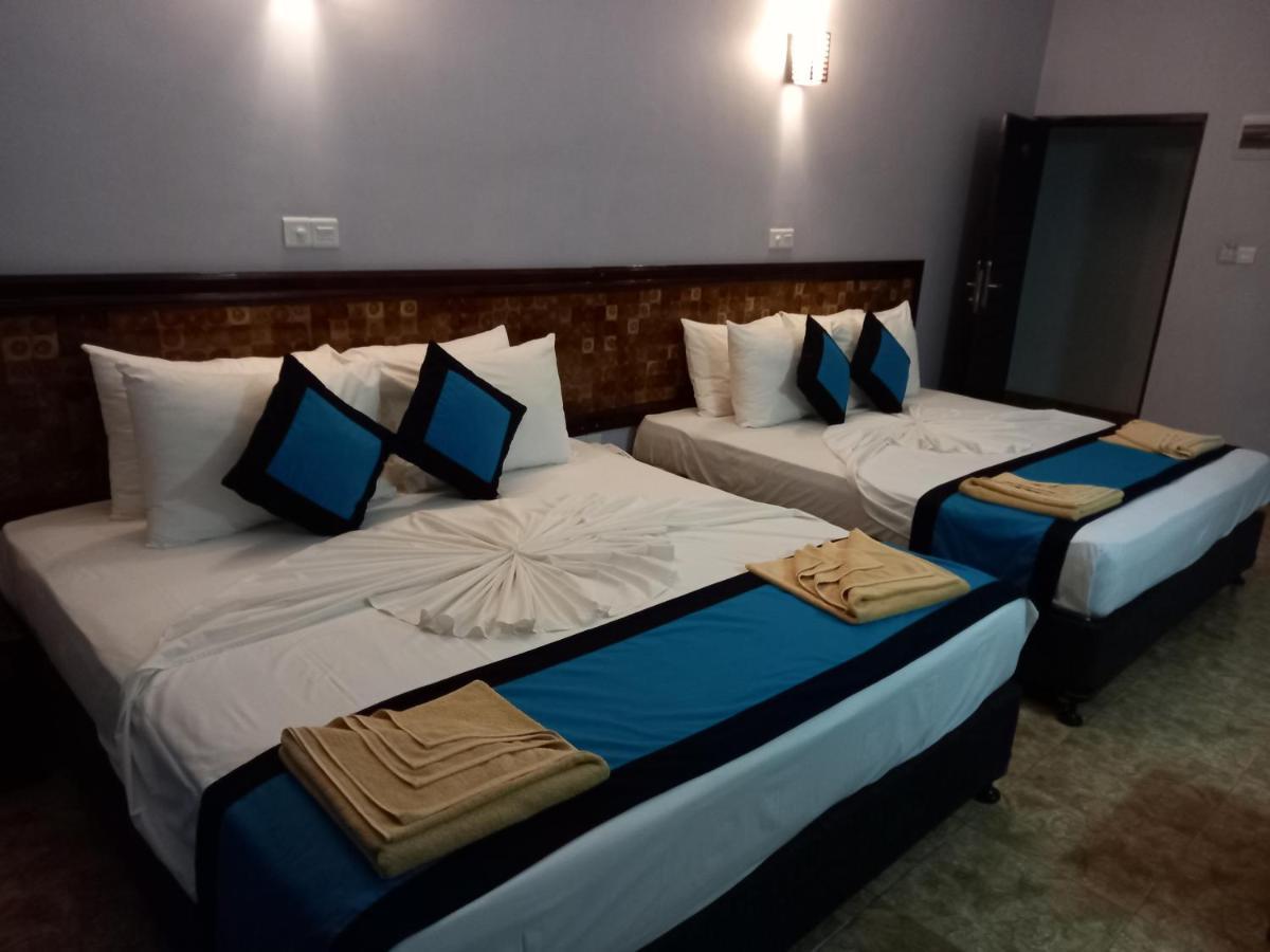 Blue Sand Beach Resort Trincomalee Bagian luar foto