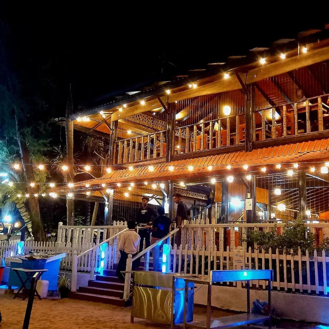 Blue Sand Beach Resort Trincomalee Bagian luar foto